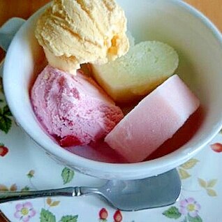 シャービックとアイスクリームで簡単デザート♪
